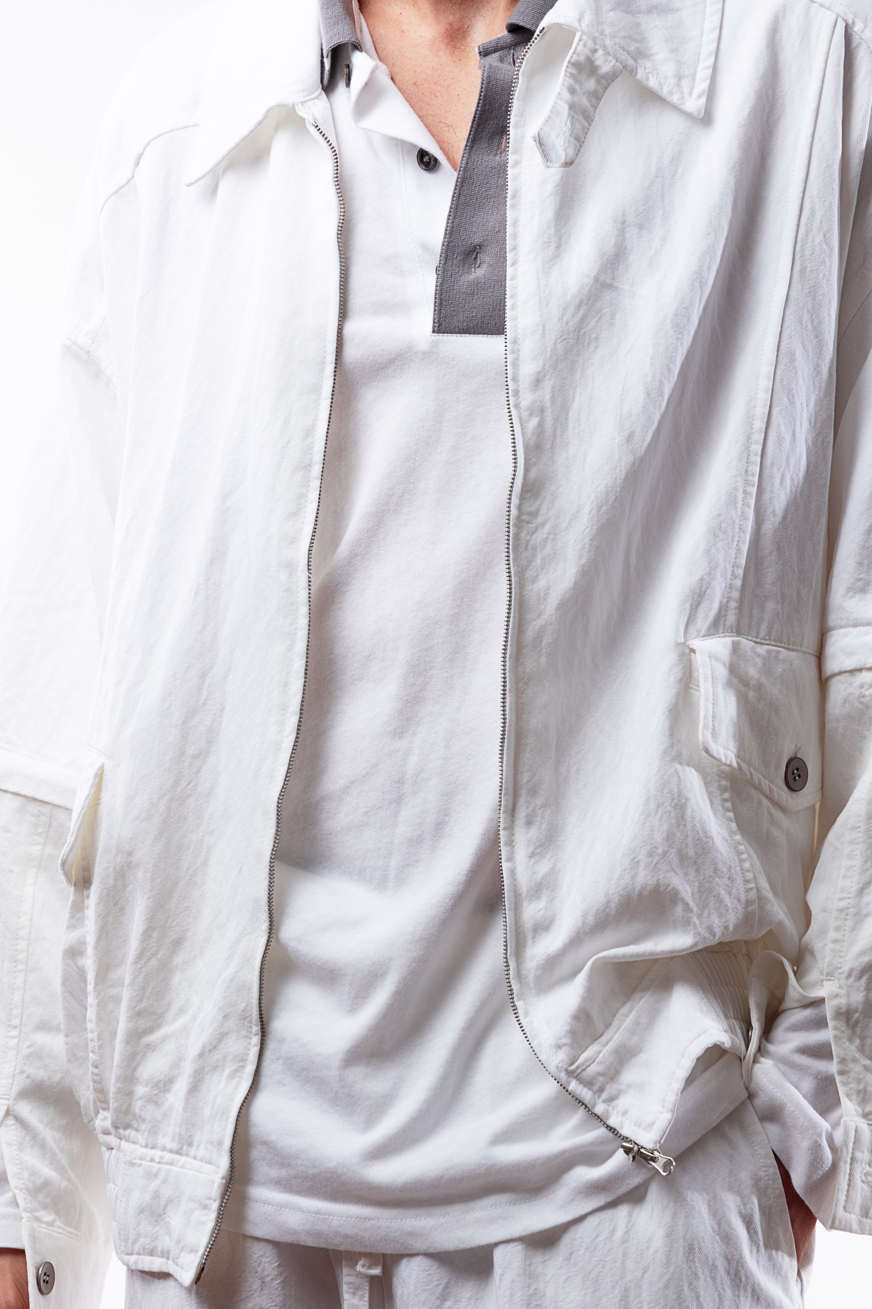 JACKET WITH DETACHABLE SLEEVES WHITE