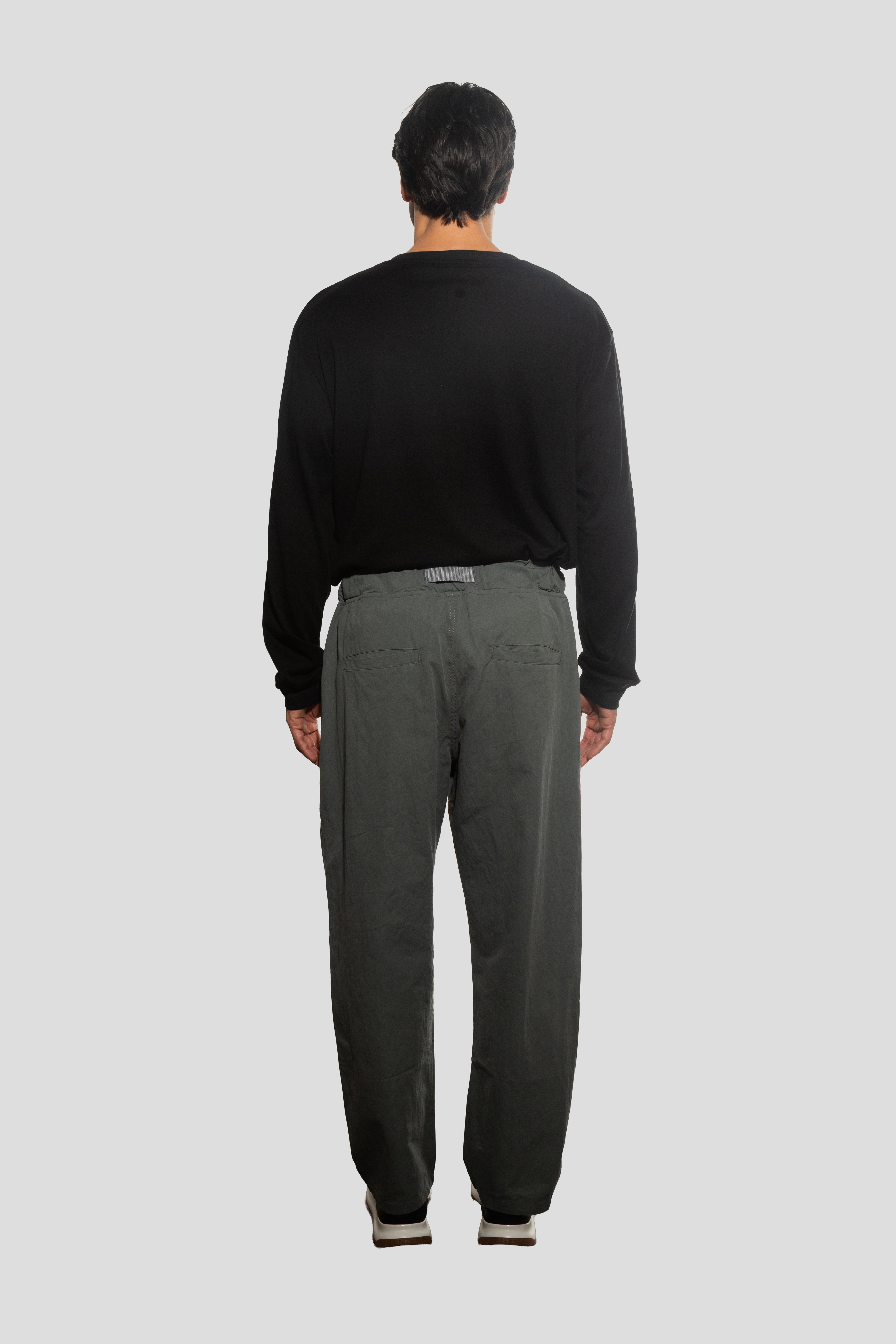 PANTS WITH A BELT DARK GREY