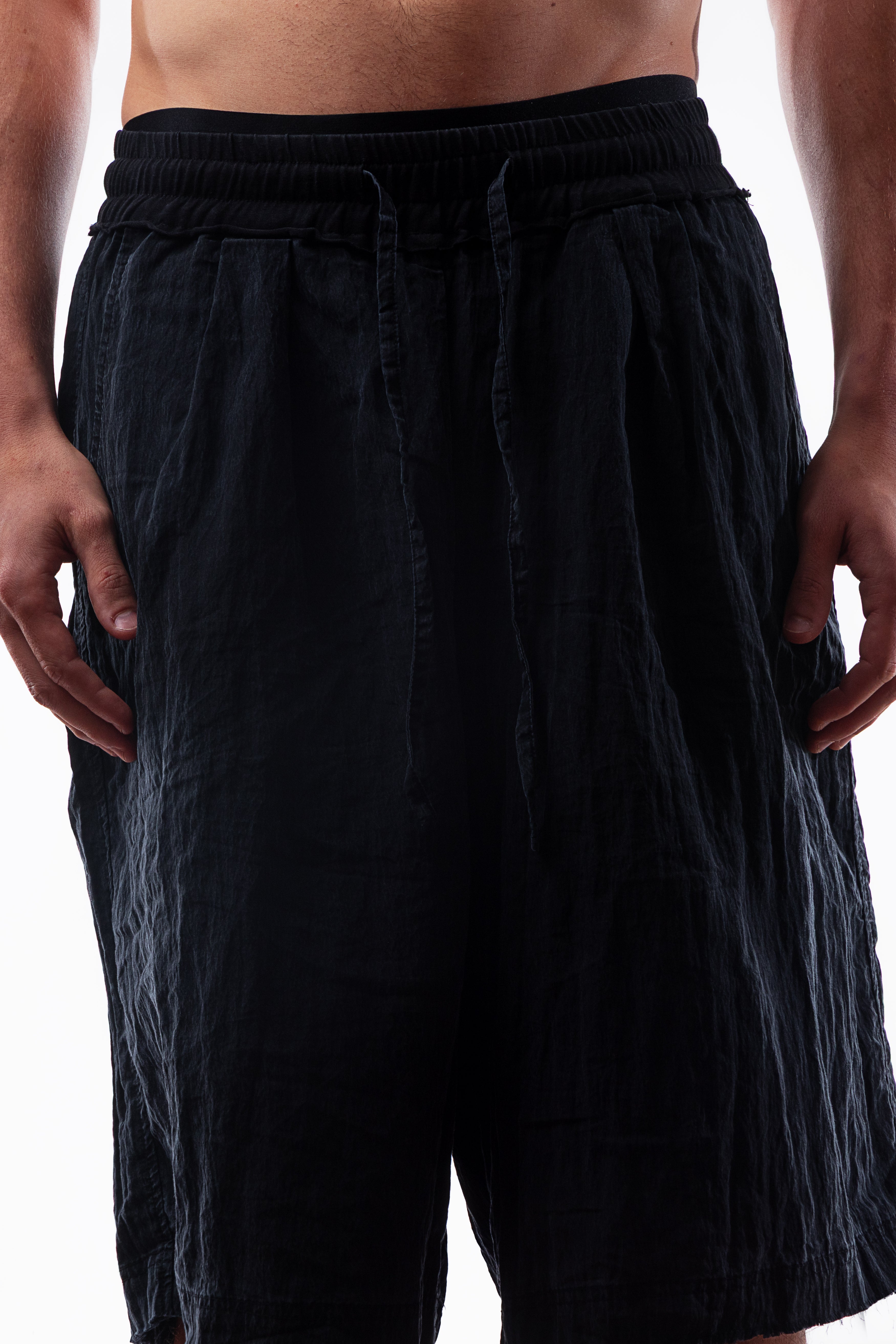 WRINKLED FABRIC SHORTS BLACK