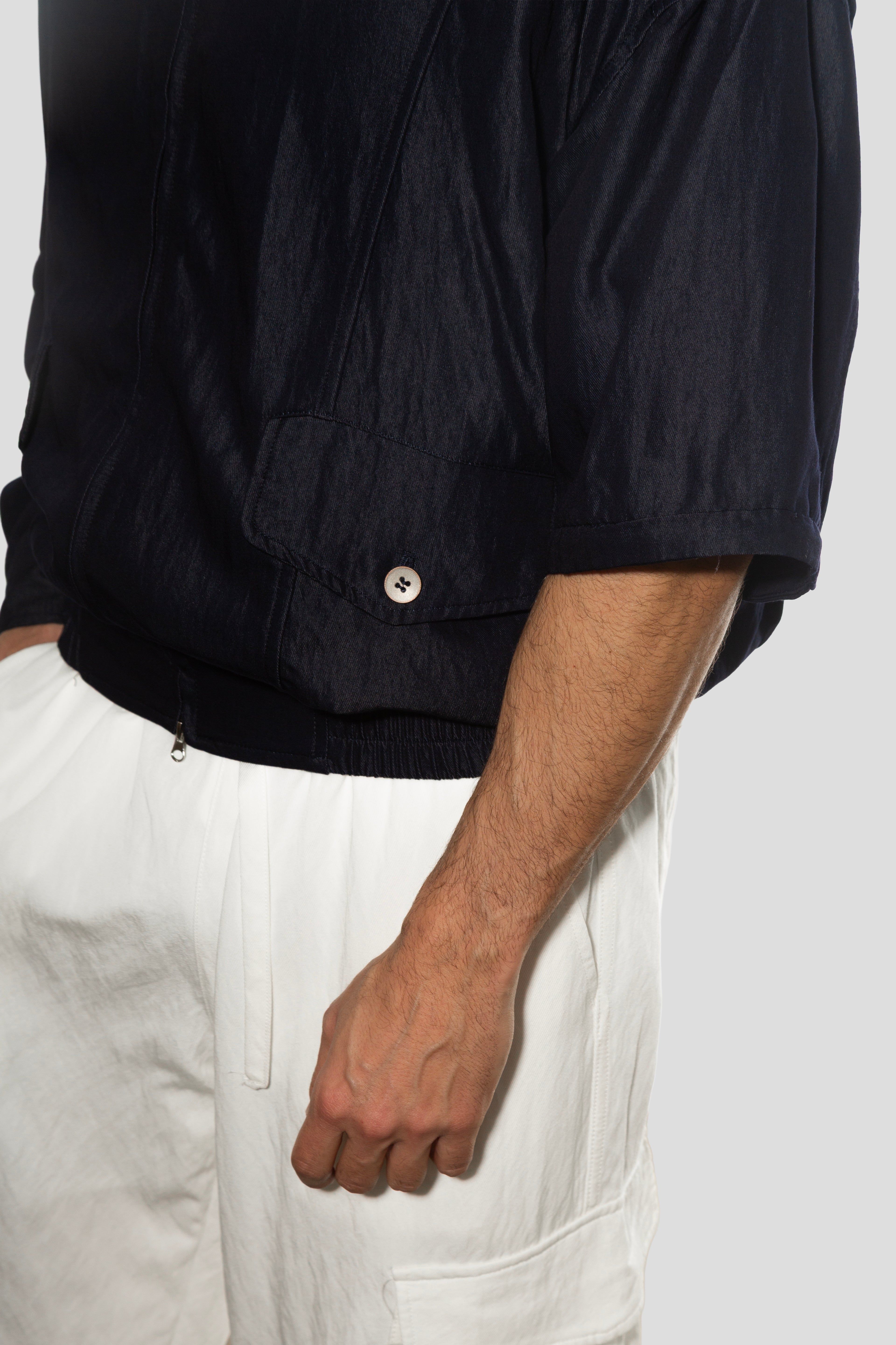 VESTE EN JEAN BLEU À MANCHES AMOVIBLES