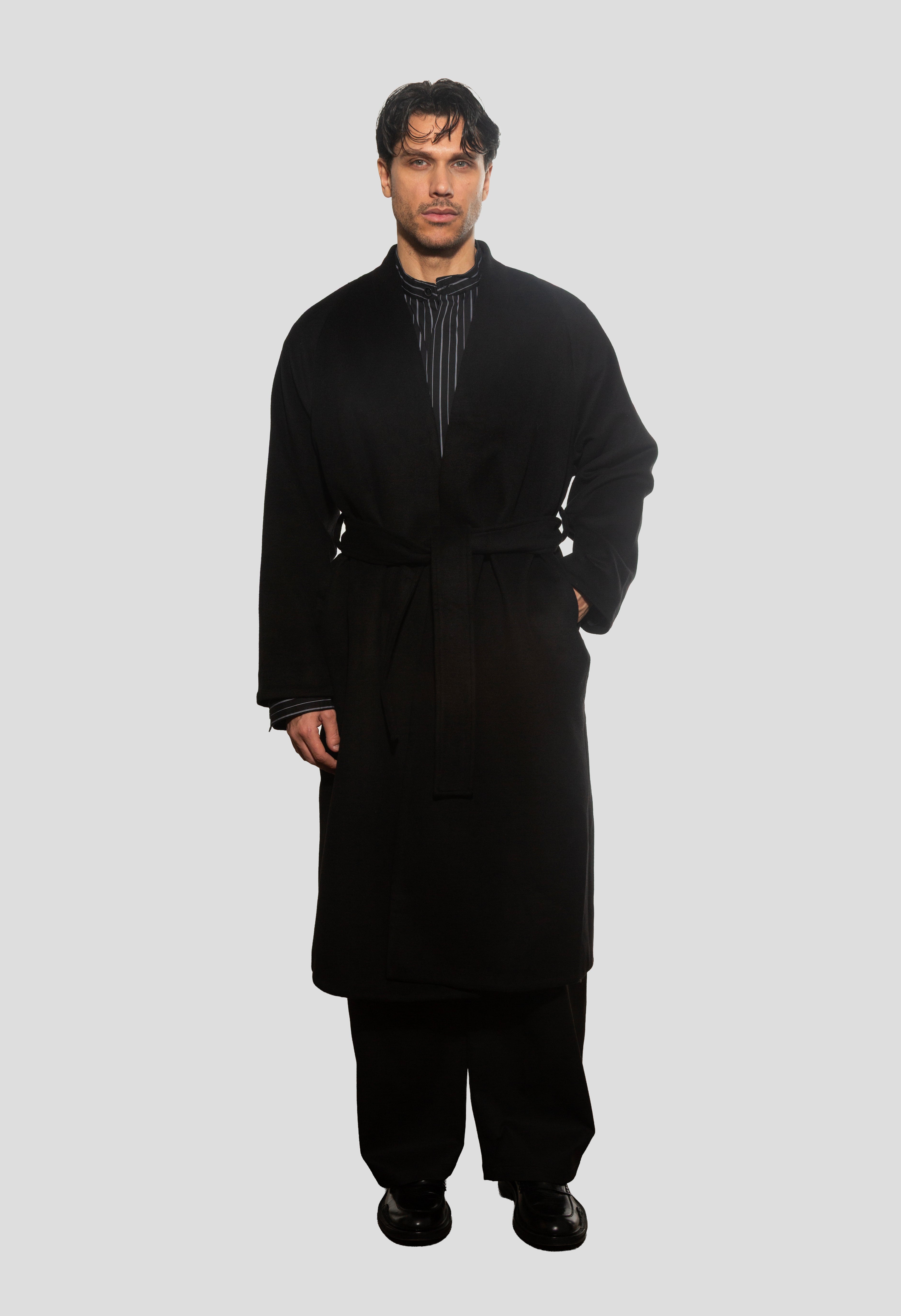 Cappotto lungo in lana con cintura